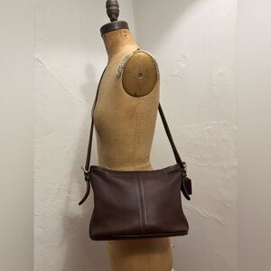 Vintage Coach USA Made Glove-Tanned Leather Shoulder Bag Brown Crossbody